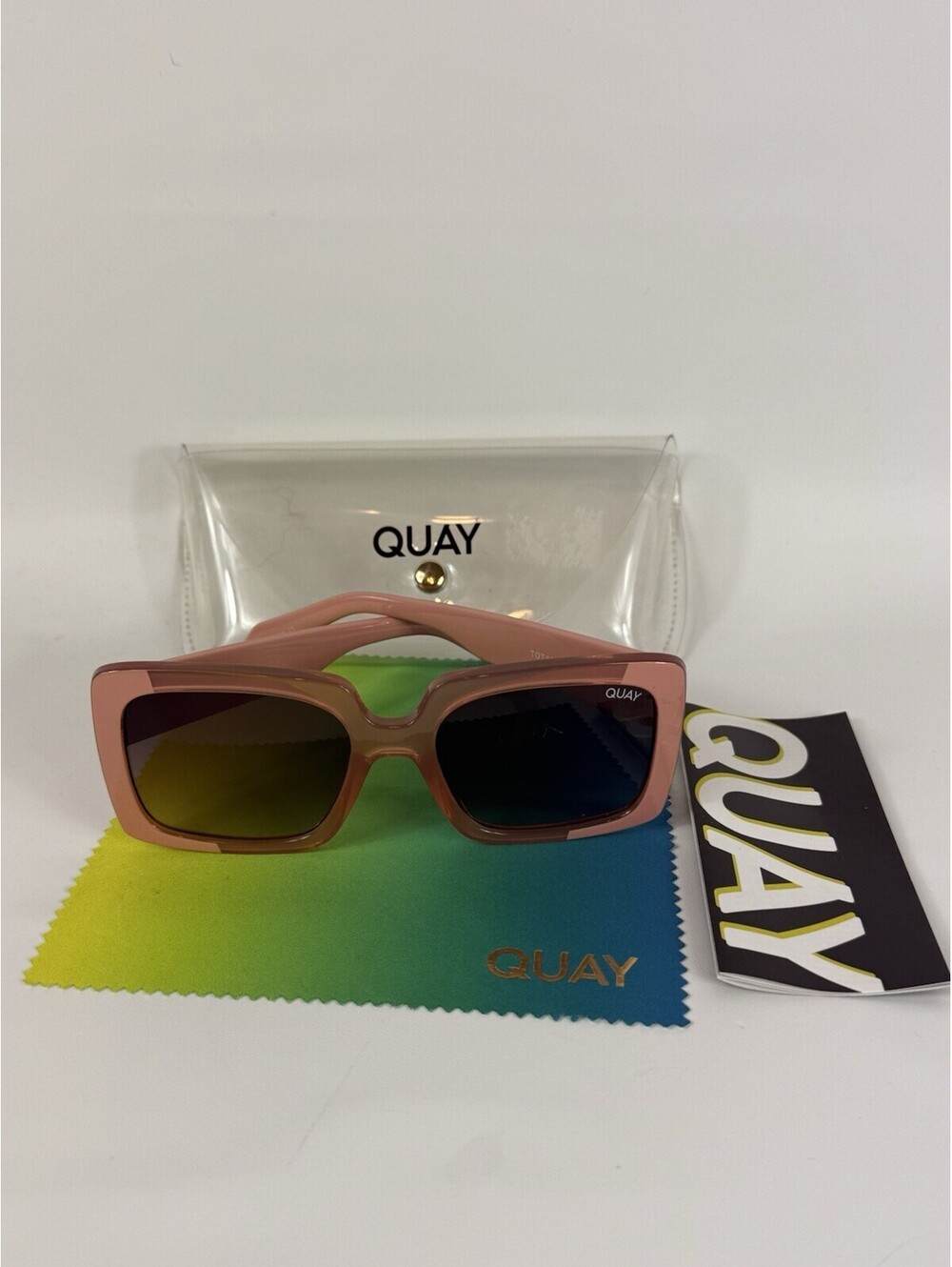 Quay Total Vibe 125 Sunglasses Polarized Black Frames